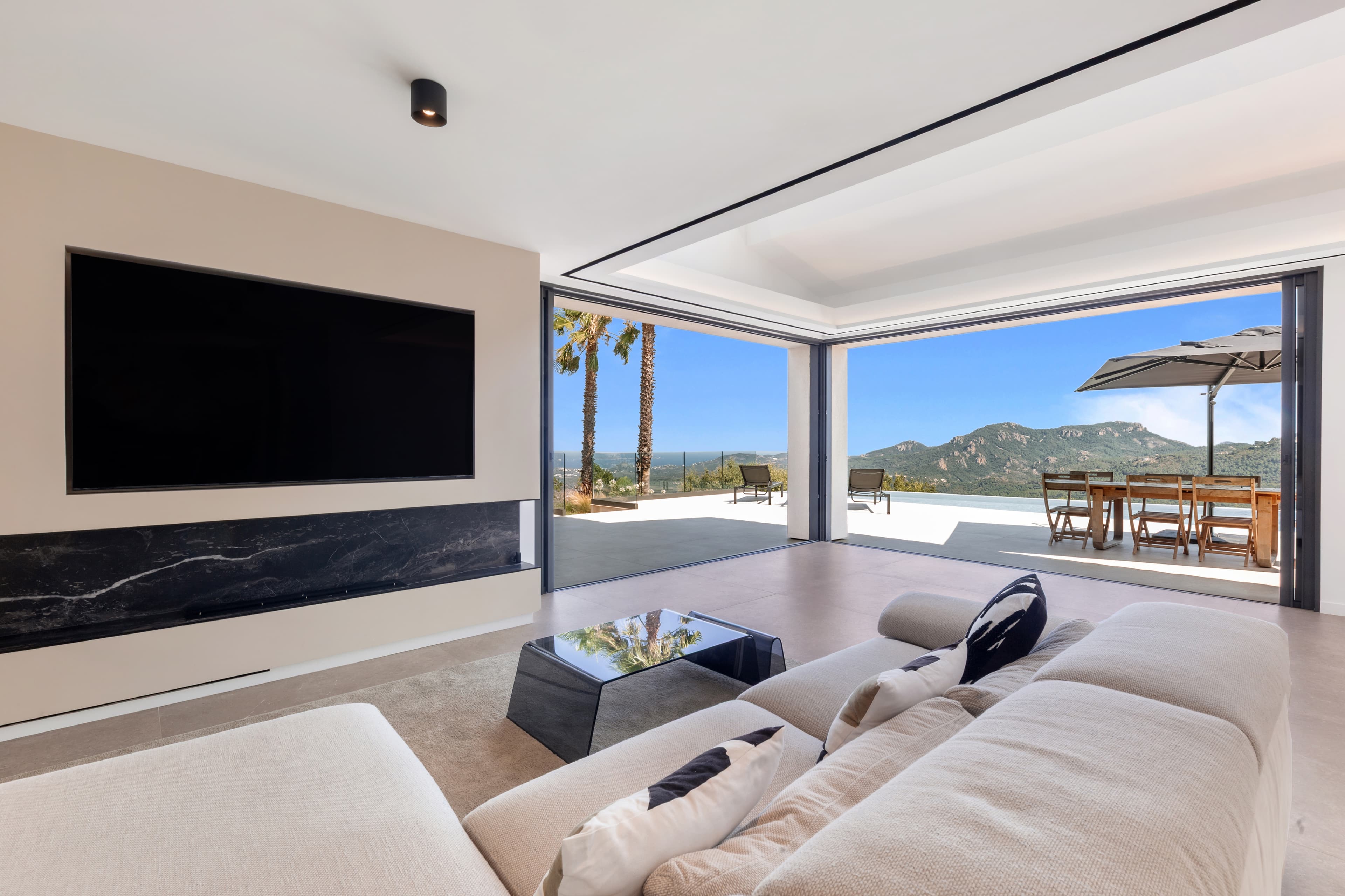 HDR Blending gallery image 10